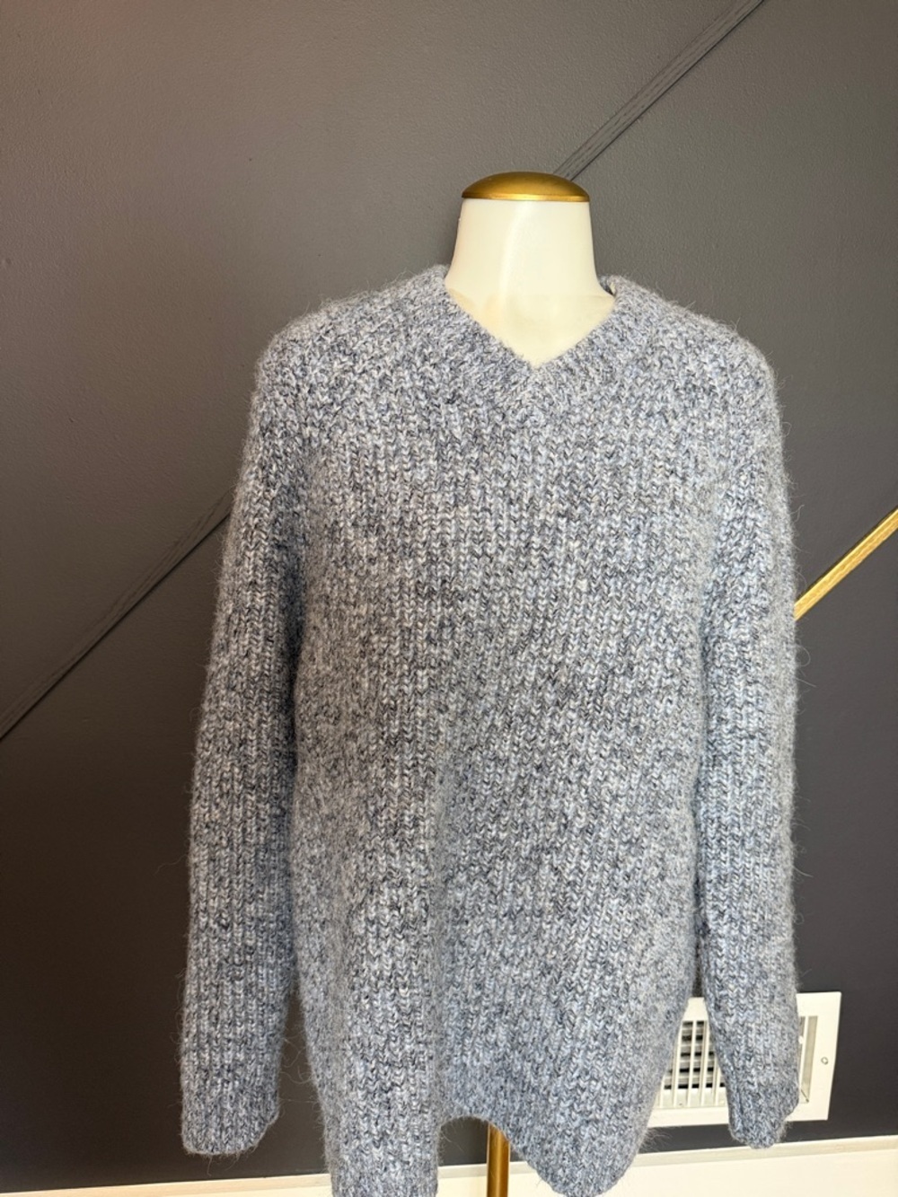 Men’s Lululemon Alpaca Wool-Blend V-Neck Sweater -
Heathered Shale Blue